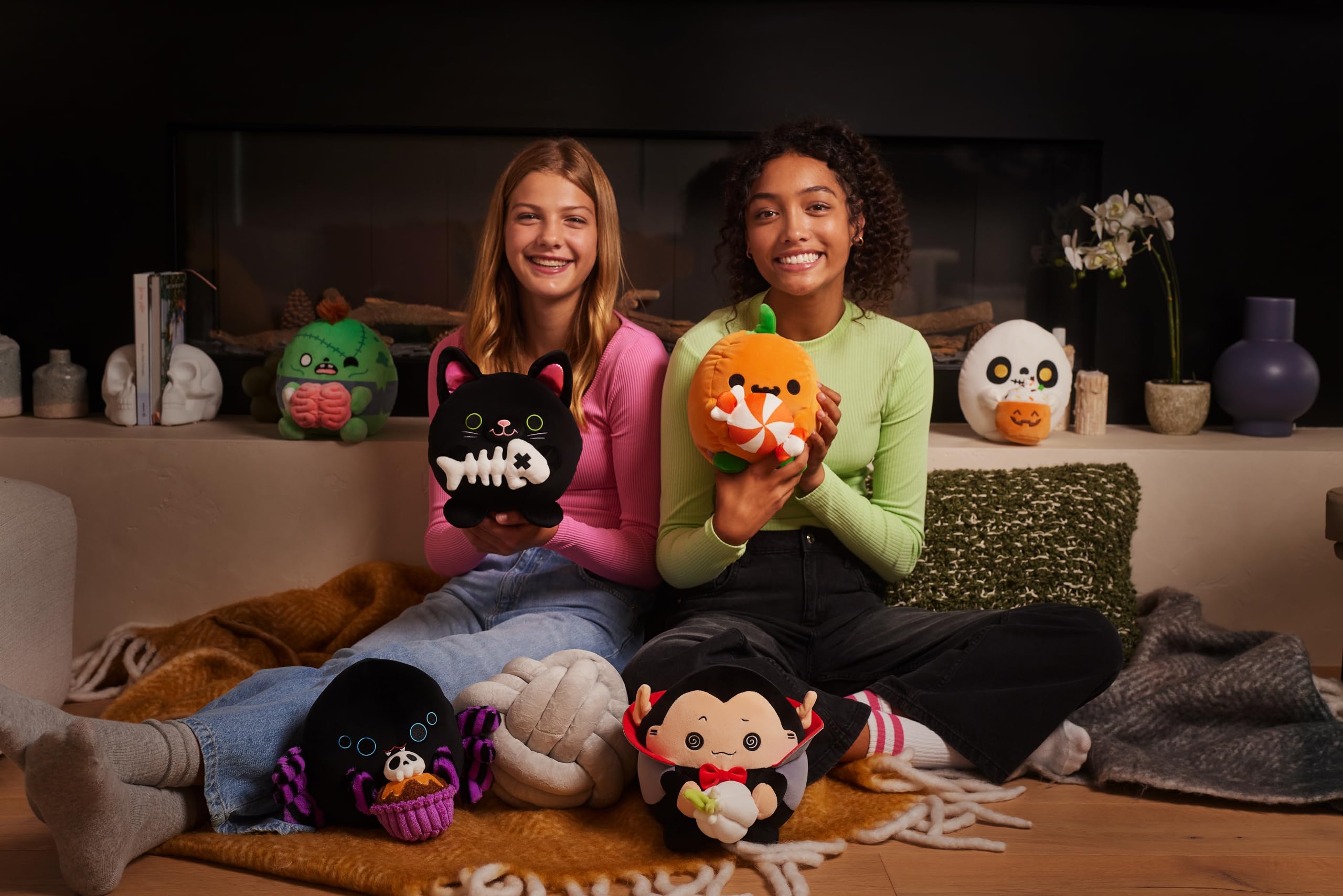 Snackles 8-inch Halloween Series 1 Plush - Draco the Soft Stuffed Doll by ZURU 4