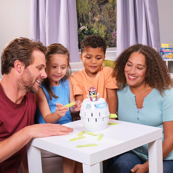 TOMY Pop Up Bluey - Official Bluey Board Game for Kids 4+ - 2 to 4 Player Family Game