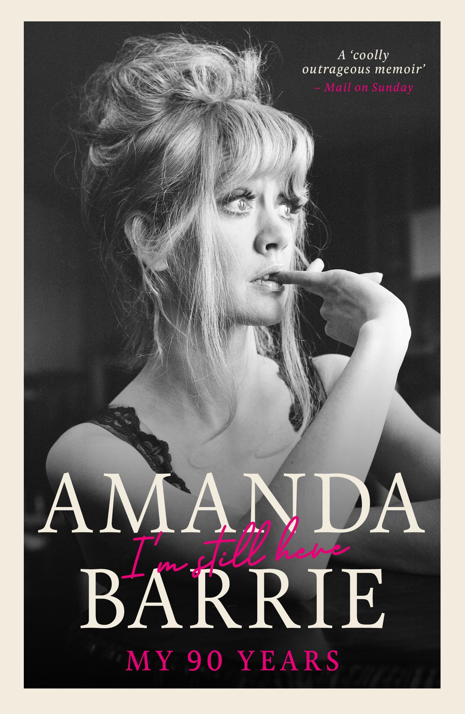 Amanda Barrie - I'm Still Here: My 90 Years | Paperback Biography