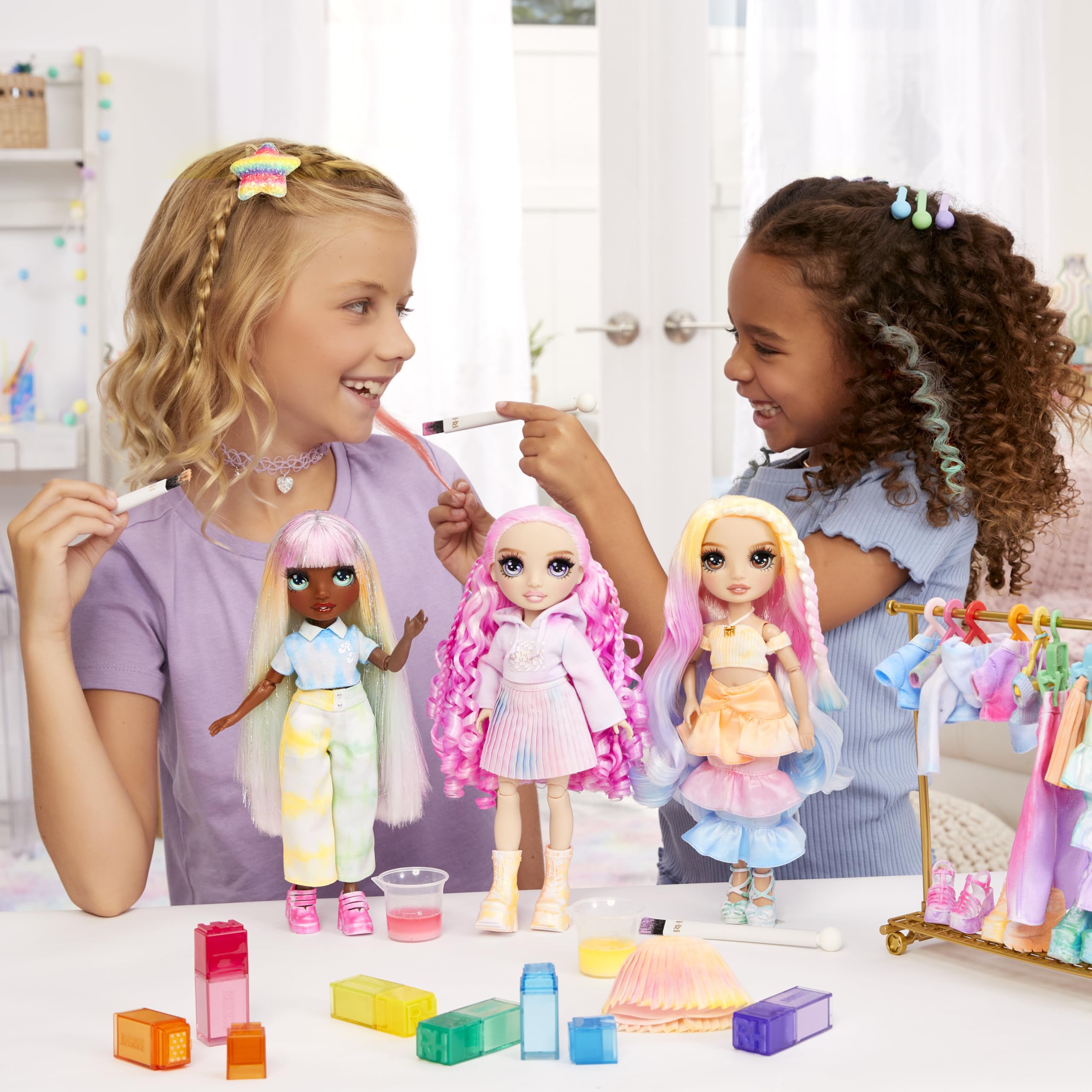 Rainbow High Watercolour & Create DIY Fashion Doll with Washable Watercolours | Ages 4-12+ 7