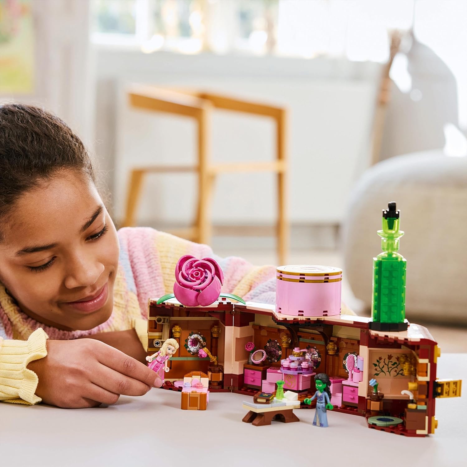 LEGO Wicked Glinda & Elphaba's Dormitory Set - Building Toy for 8+ Year Olds 5