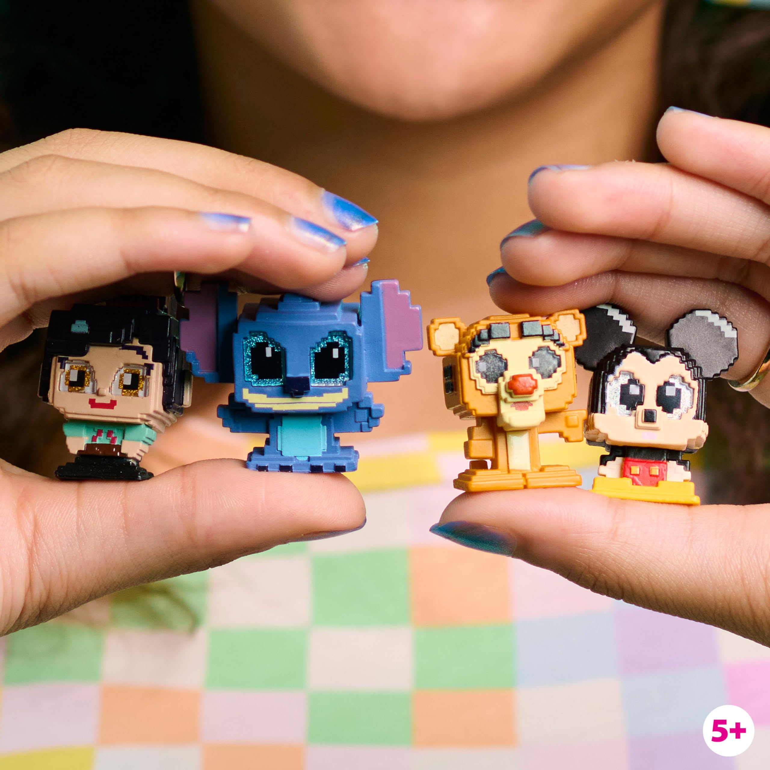 Disney Doorables Pixel Perfect Mini Peek Figures - Blind Bag Collectible Surprise for Kids 5+ 2