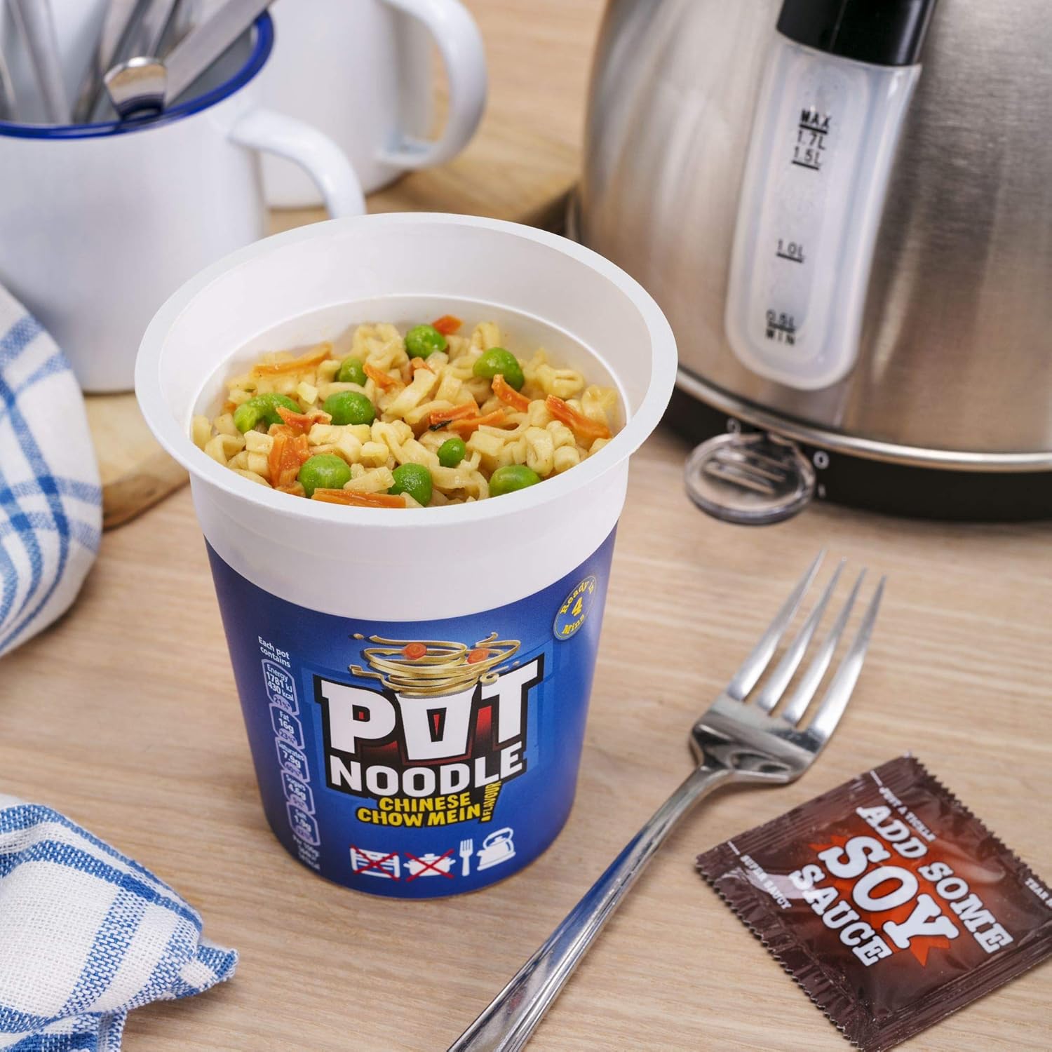 Pot Noodle Chinese Chow Mein Vegetarian Instant Noodles 12 x 90 g 11