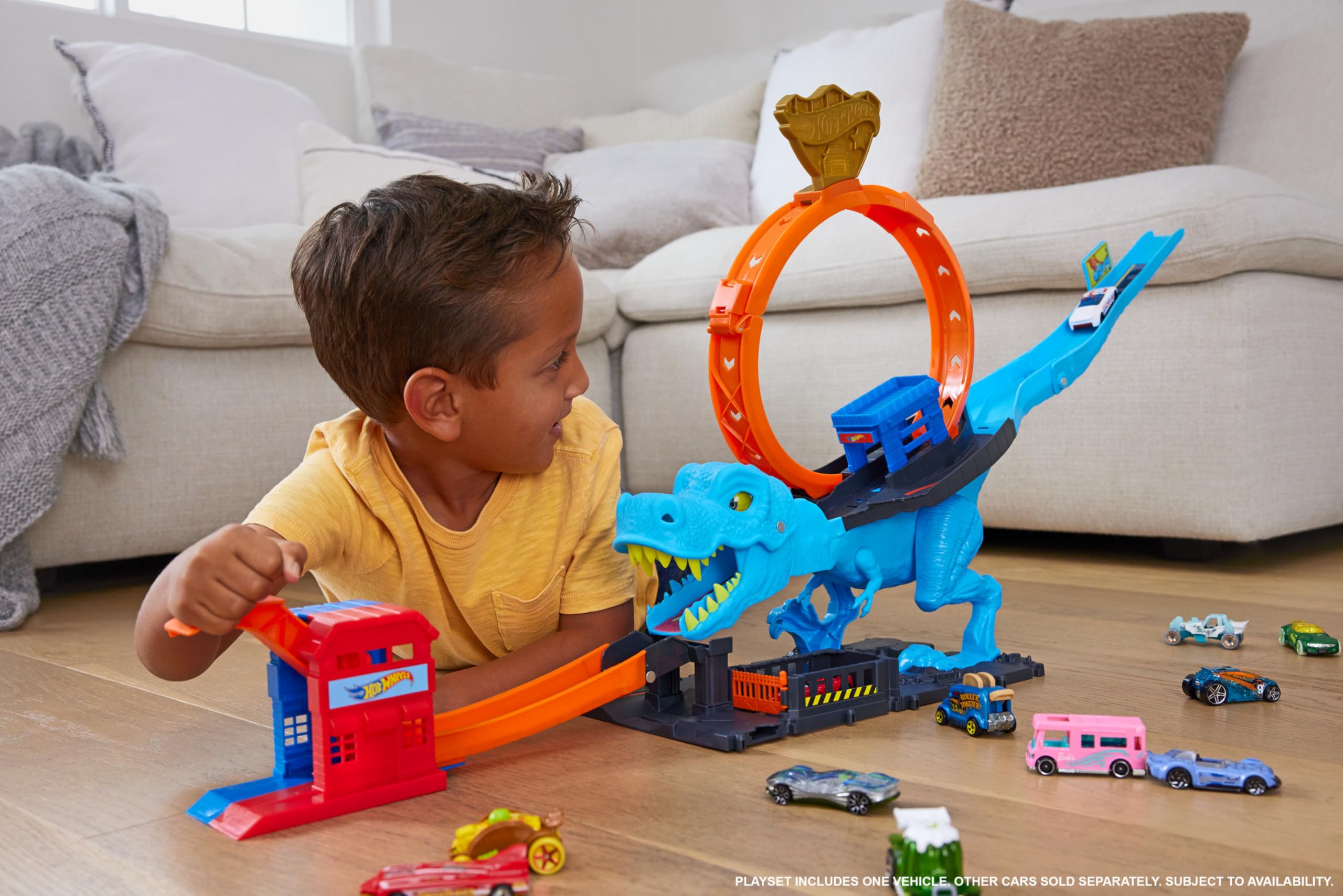 Hot Wheels City Racetrack - T-Rex Chomp Down Loop Stunt | Includes 1 Car | Ages 4+