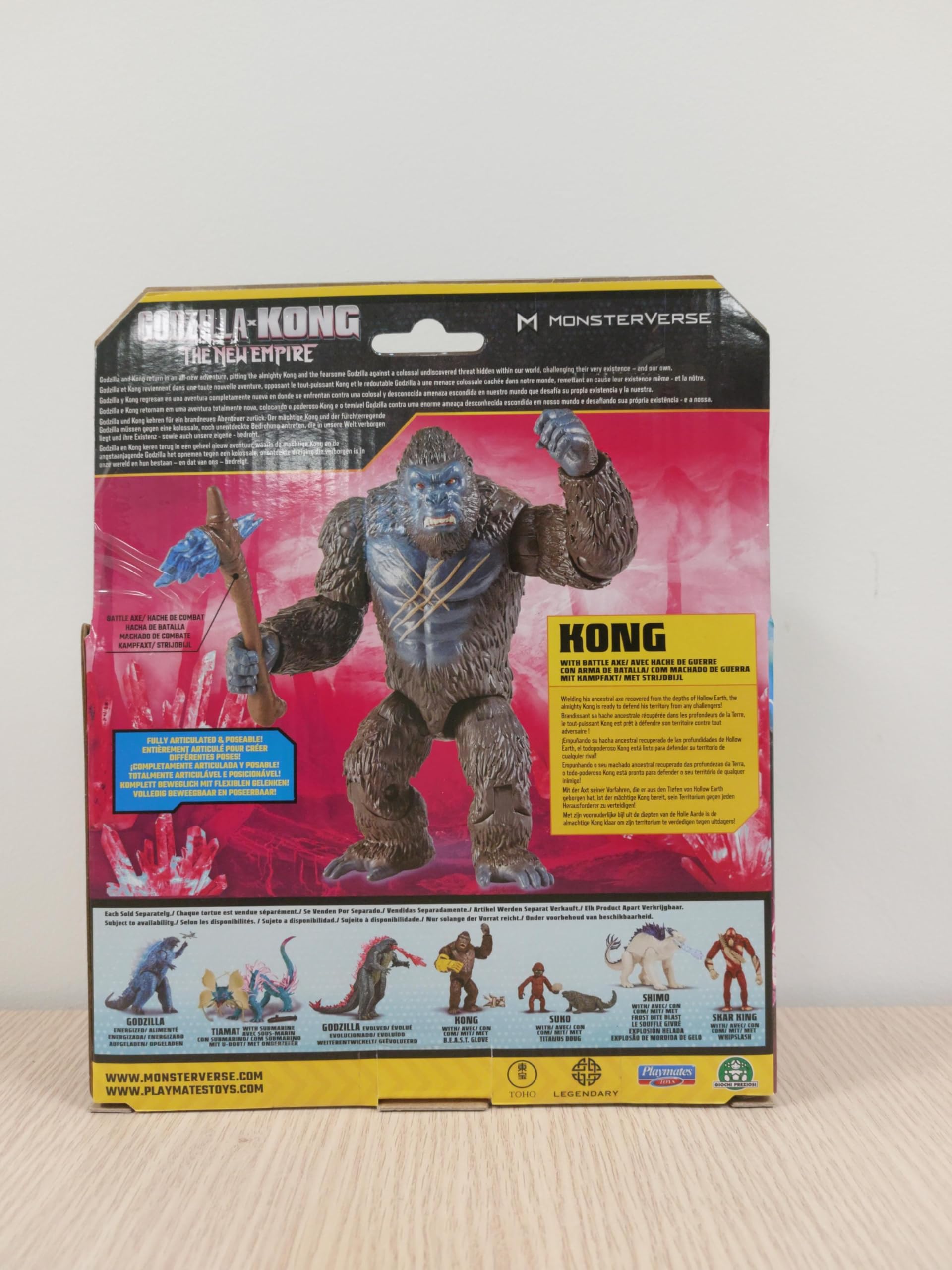 MonsterVerse Godzilla x Kong Battle Scarred Kong 6-Inch Action Figure with Battle Axe | Ages 4+ 6