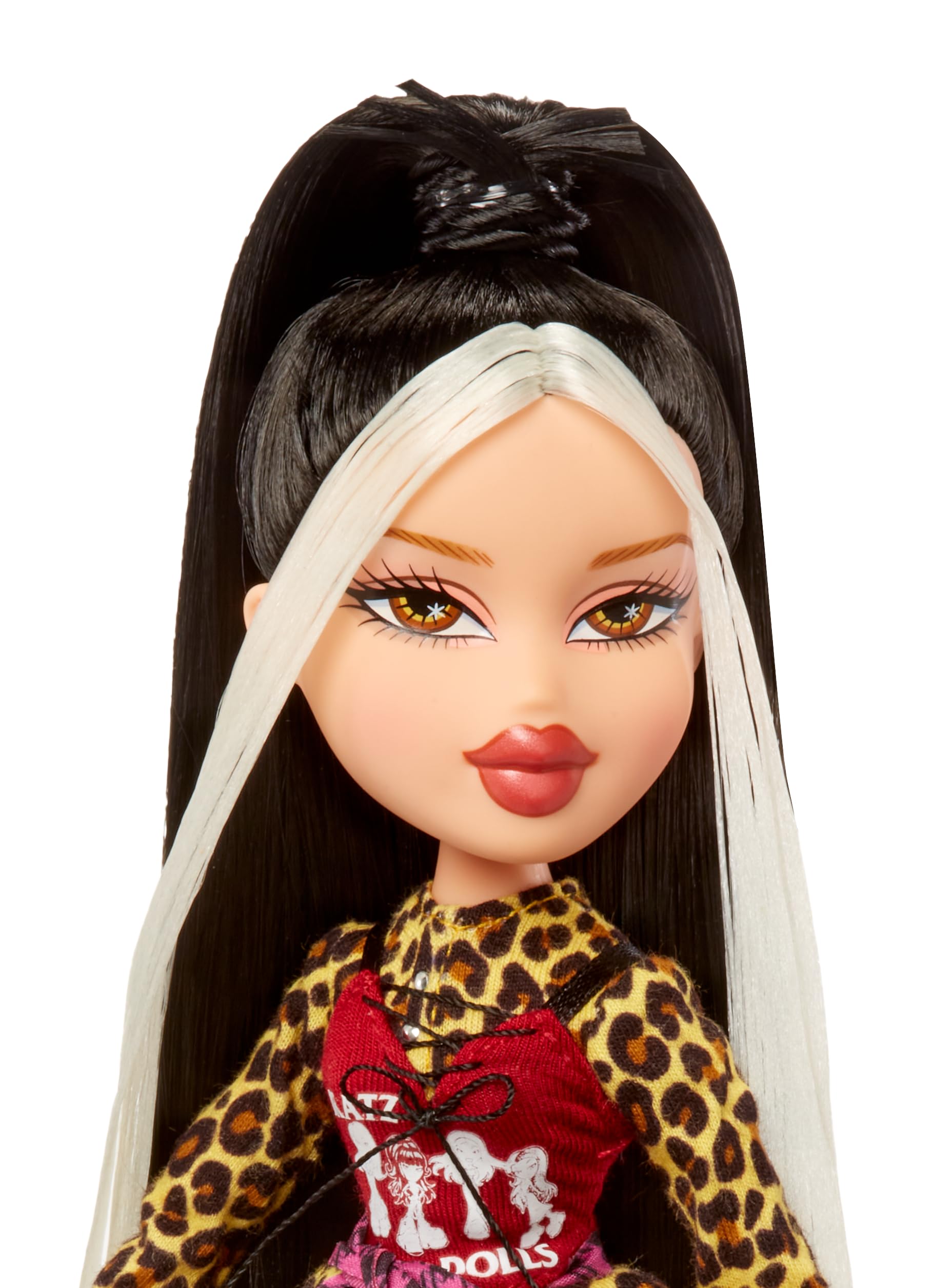 Bratz Stylin' Jade Fashion Doll with Customizable T-Shirt and Accessories 9