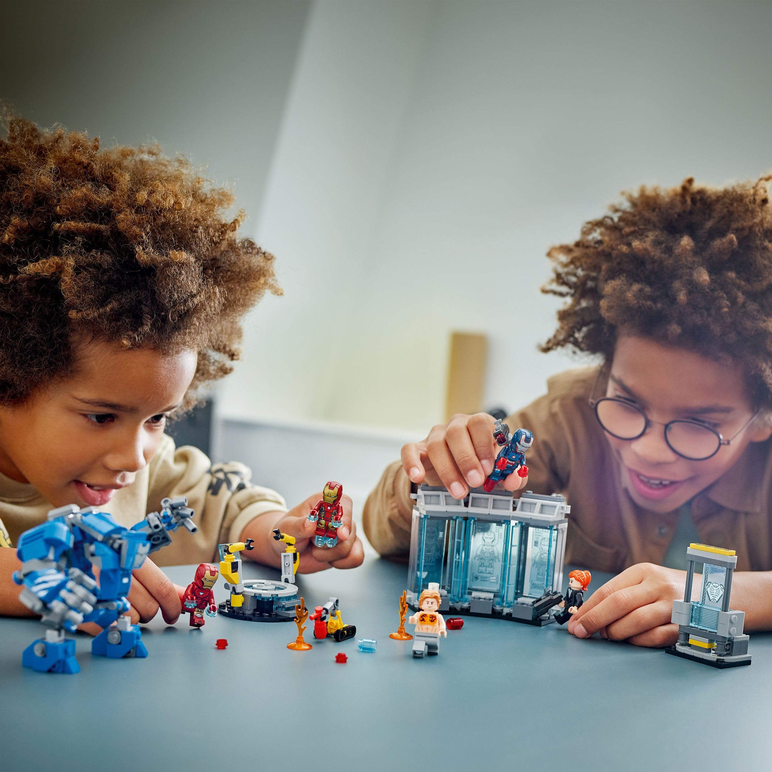 LEGO Marvel Iron Man’s Laboratory: Hall of Armour - Super Hero Building Toy Set for Ages 8+ 4
