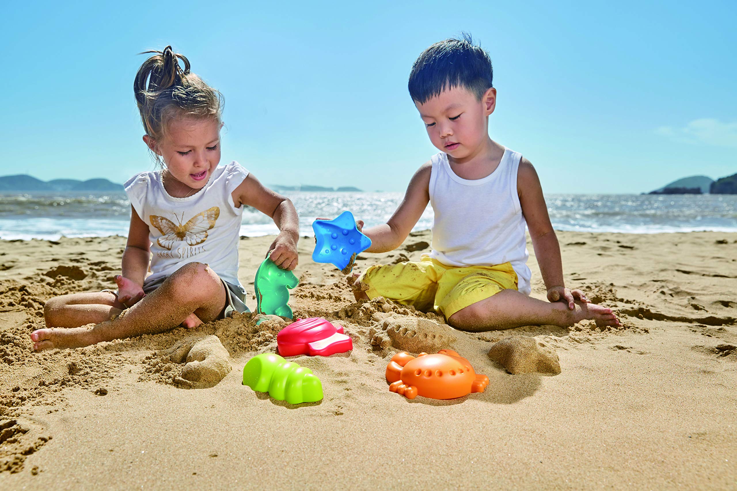 Hape Sea Creatures Sand Moulds - Beach Toys | Ages 2-6 | Plastic