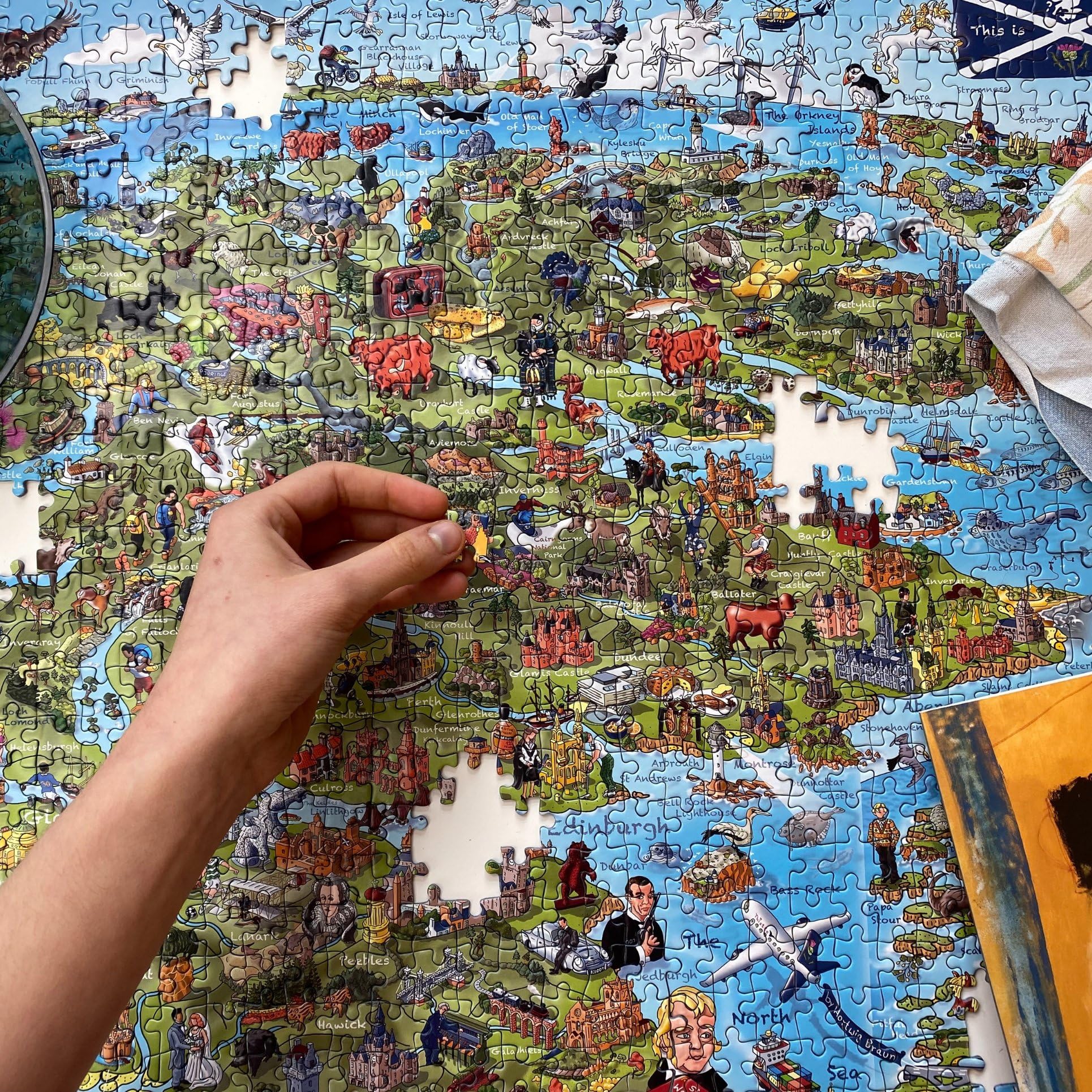 Gibsons This is Scotland Jigsaw Puzzle - 1000 Pieces | 68 x 49 cm