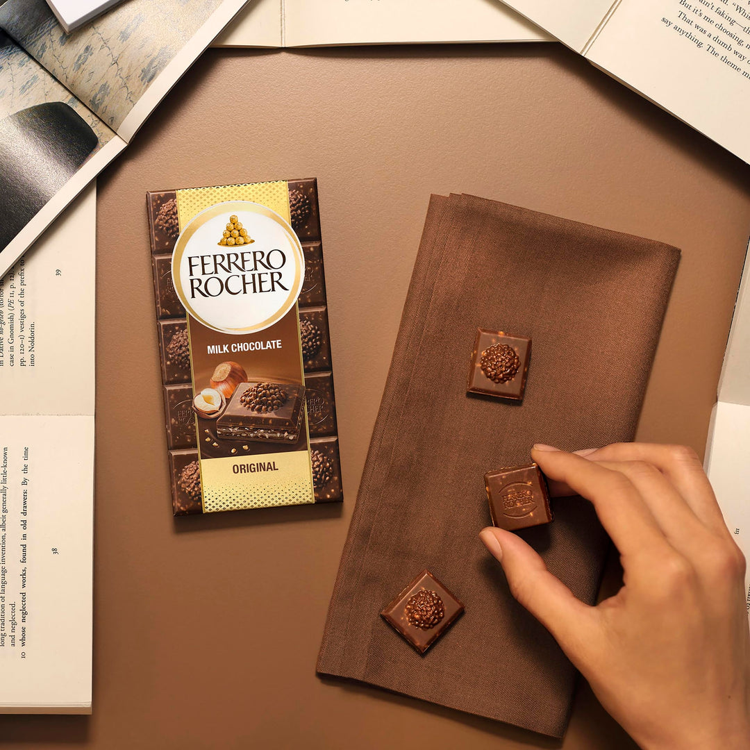 Ferrero Rocher Original Milk Chocolate Bar with Hazelnuts, 90g