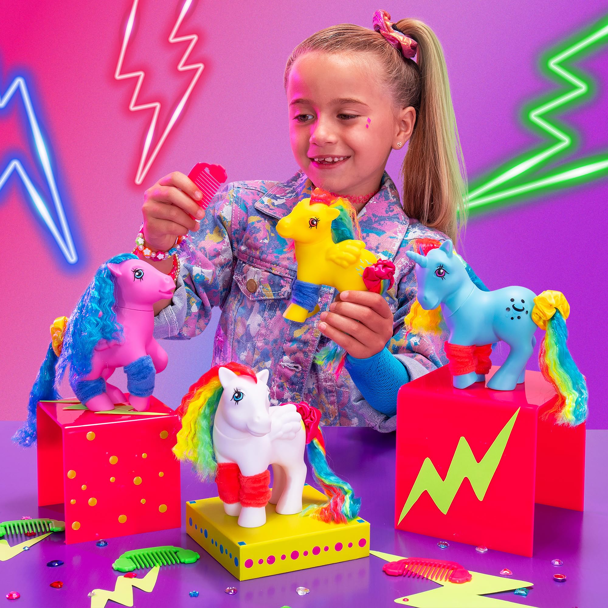 My Little Pony Totally Rad Collection - Moonstone Vinyl Figure 7