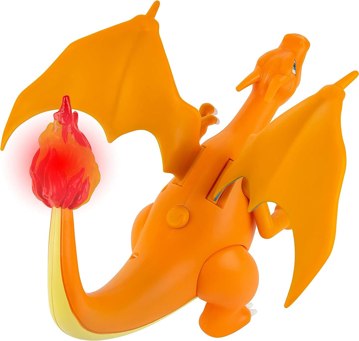 Pokemon PKW2731 Deluxe Feature Includes 6 Interactive Charizard Plus 2-inch