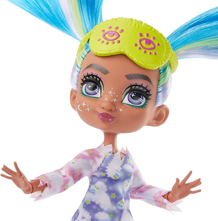 Cave Club Wild About Sleepovers Poupée et accessoires