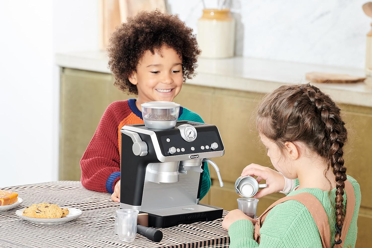 Casdon DeLonghi La Specialista Barista Coffee Machine - Pretend Play Toy for Ages 3+ 5